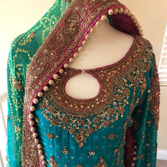 Pakistani Wedding Dress - Picture 2 of 8